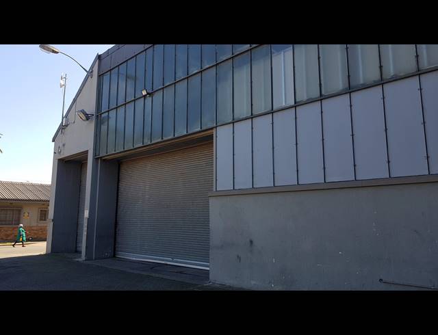1,360M² FACTORY TO LET IN BLACKHEATH INDUSTRIAL